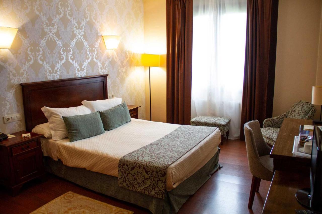 Hotel Pazo O Rial ビラガルシーア・デ・アロウサ エクステリア 写真